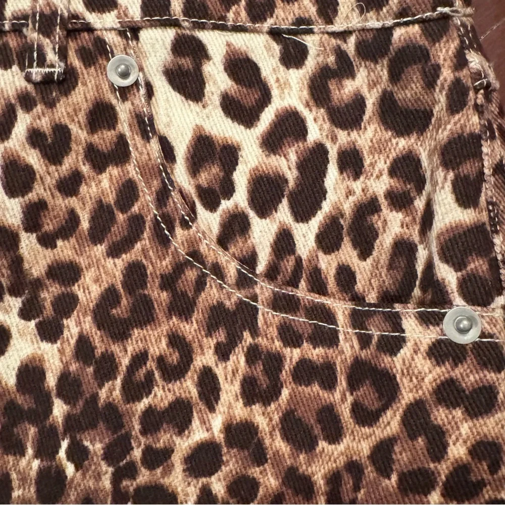 NWT Ultra Flirt Twill Mini Skirt Leopard Print Size Large